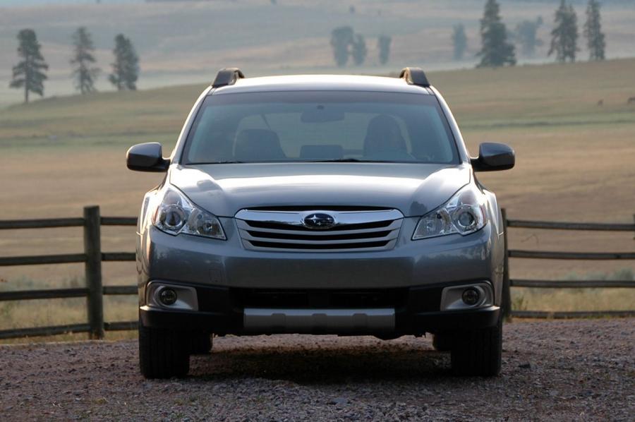  Subaru Outback 2010 года  (фото 12 из 79)